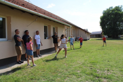 ugyes-emberek-fogl-3